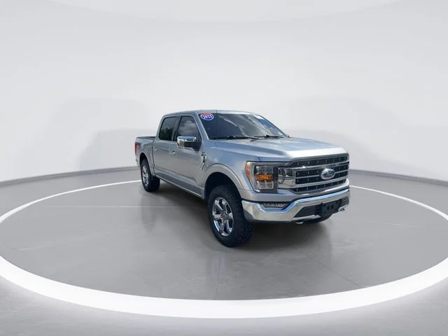 Used 2023 Silver Ford Lariat image 1