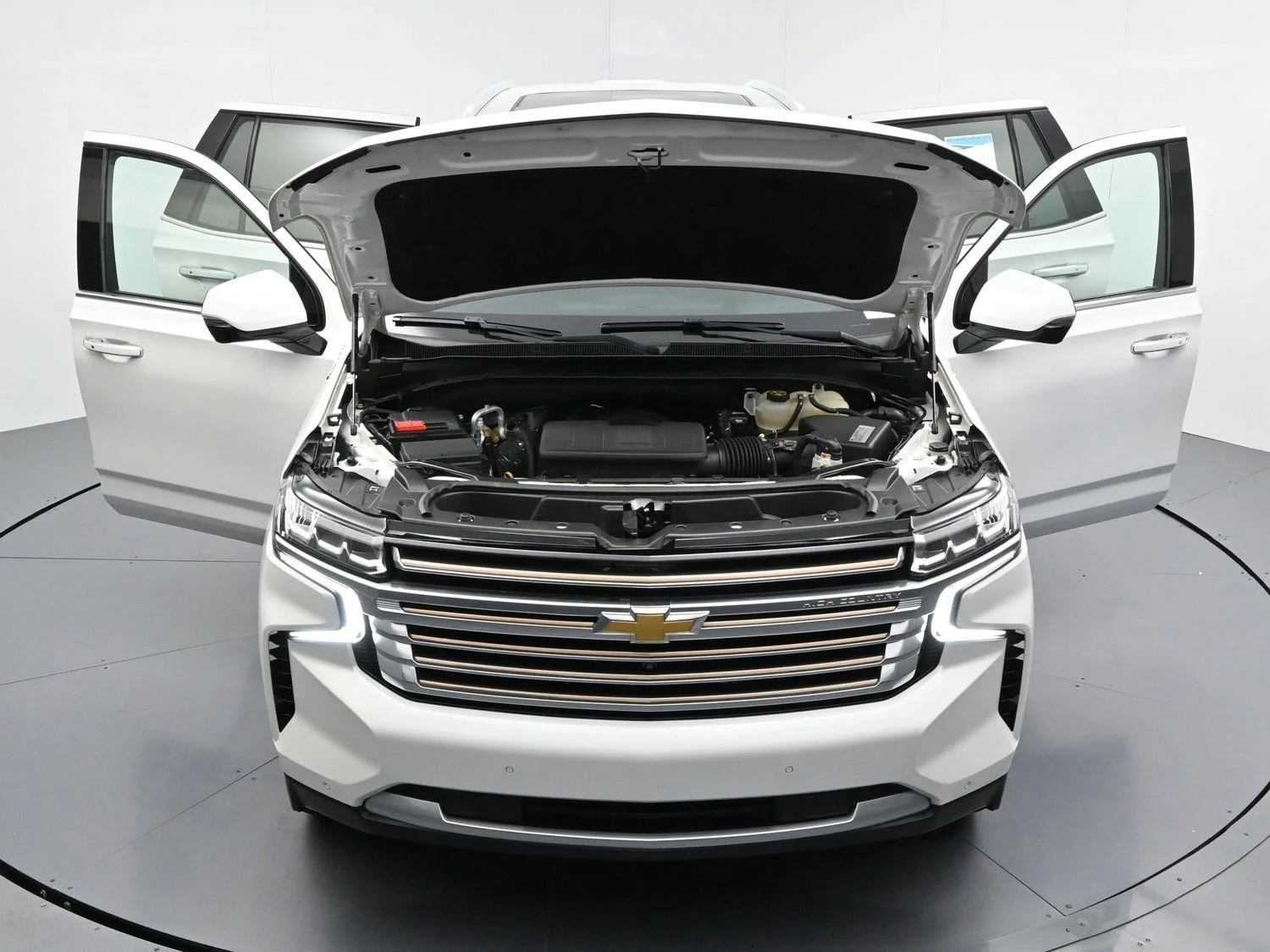 Used 2021 IRIDESCENT PEARL TRICOAT Chevrolet High Country image 45