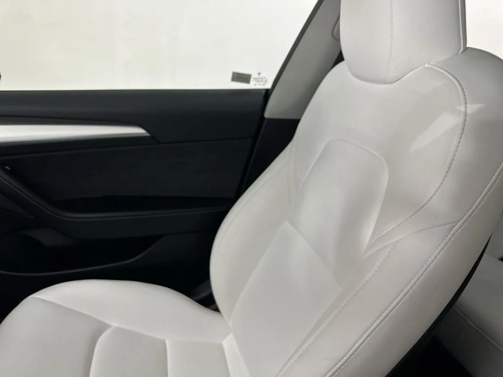Used 2021  Tesla Performance image 11