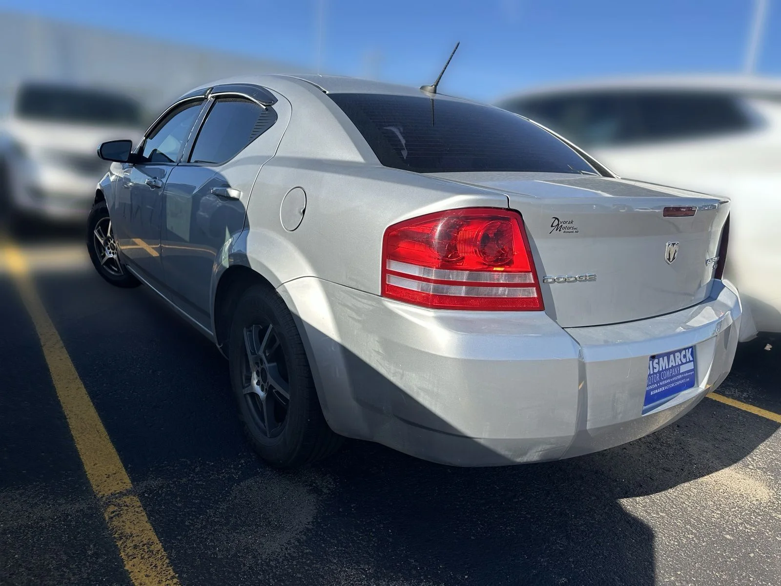 Used 2010 Silver Dodge SXT image 4