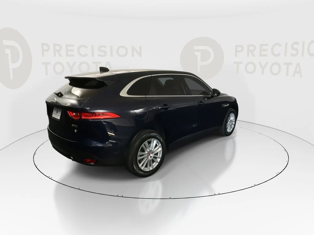 Used 2020 Portofino Blue Metallic Jaguar 30t Prestige image 20