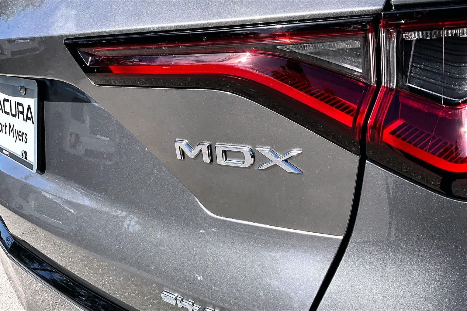 Used 2025 Liquid Carbon Metallic Acura w/A-Spec Package image 10