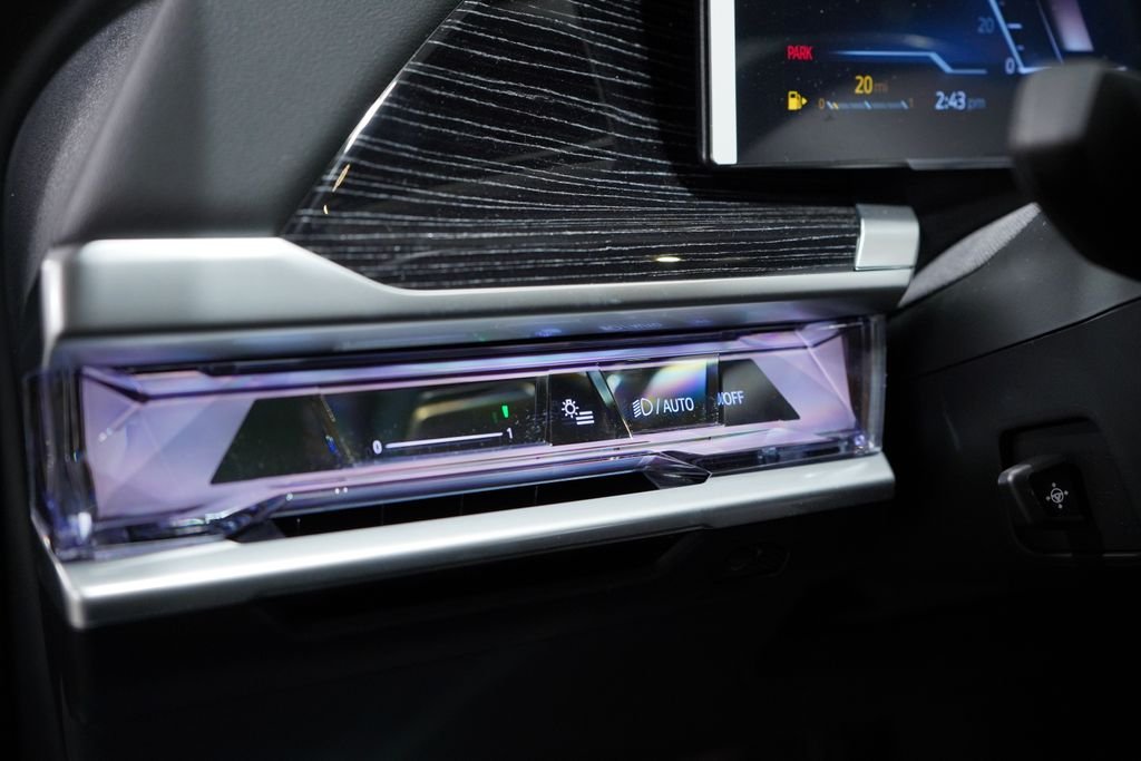 New 2026 Grey BMW 740i image 18
