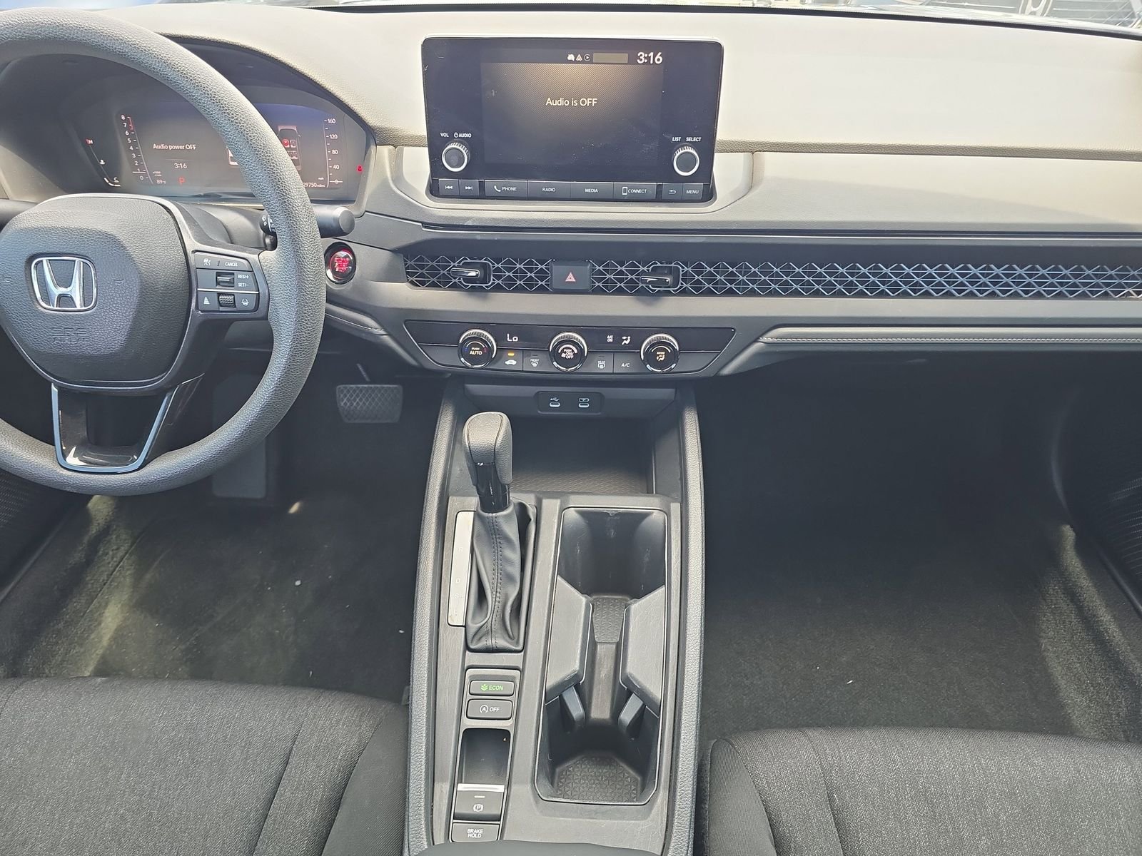 2024 Honda Accord LX - Photo 11