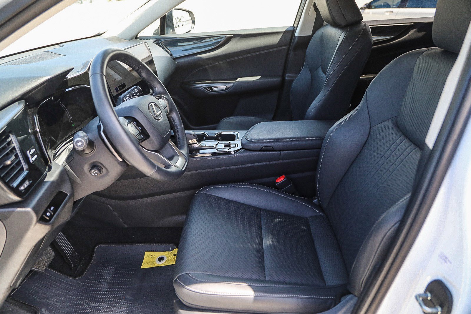 Certified Used 2025 EMINENT WHITE PEARL Lexus 350h Premium image 16