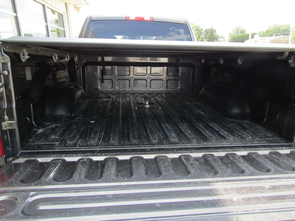Used 2022 Granite Crystal Clearcoat Metallic Ram Big Horn image 29