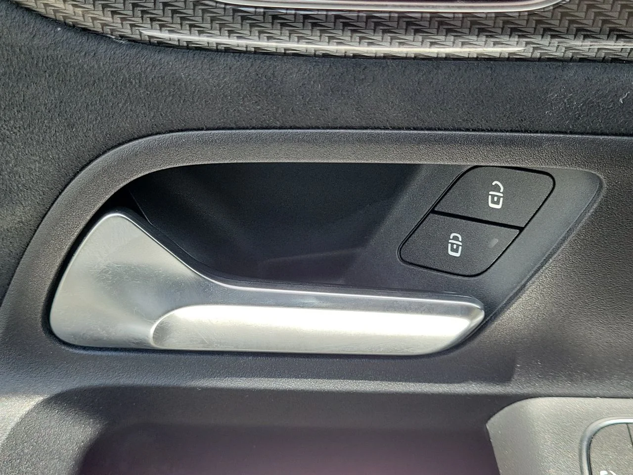 Certified Used 2023  Mercedes-Benz GLB 250 image 27