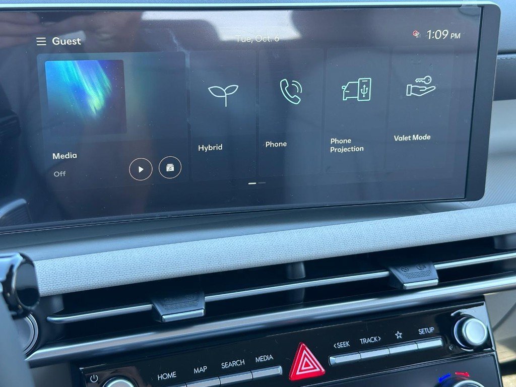 New 2026 White Hyundai SEL Convenience image 28