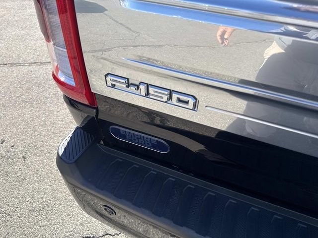 Used 2022 Agate Black Metallic Ford Limited image 5