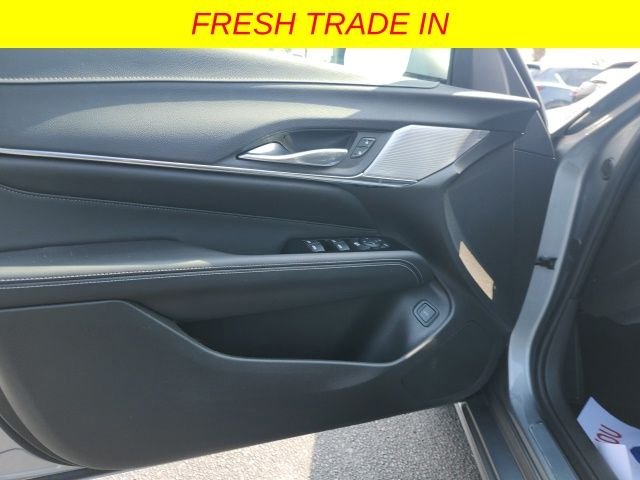 Used 2023 Silver Cadillac Luxury image 9