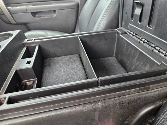 Used 2013 ONYX BLACK GMC SLE image 24
