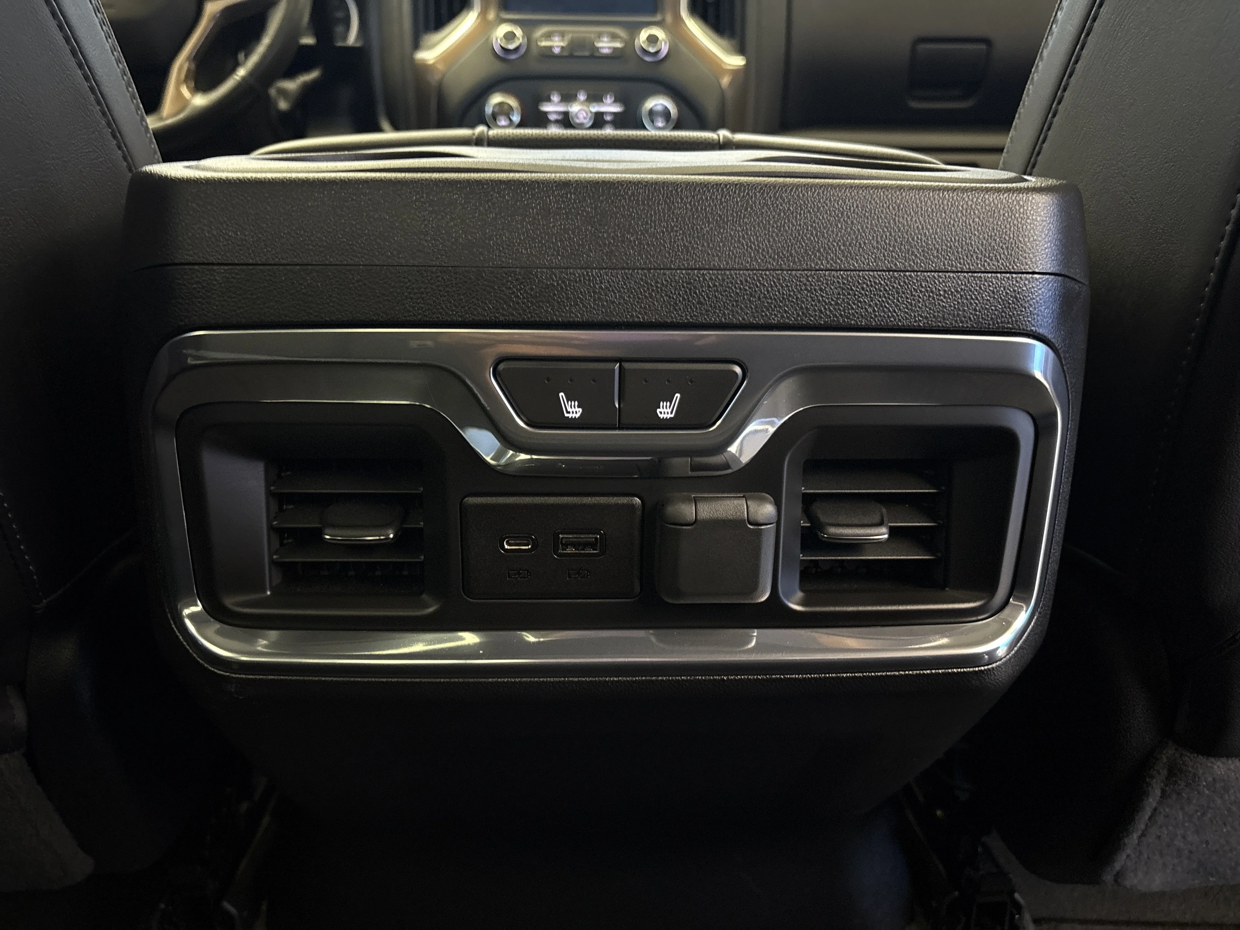 Used 2019 Cajun Red Tintcoat Chevrolet High Country image 27