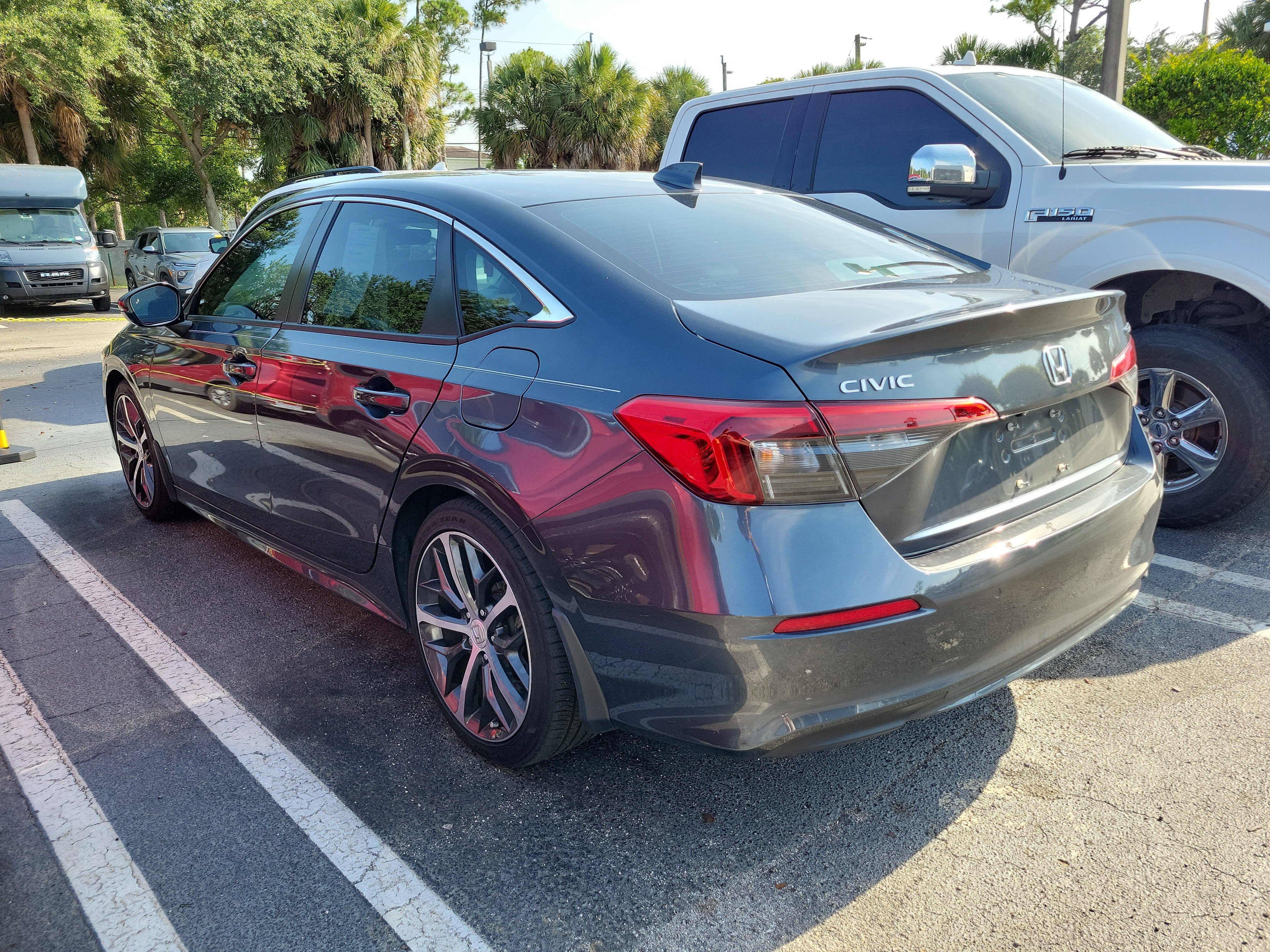 2024 Honda Civic Touring - Photo 14
