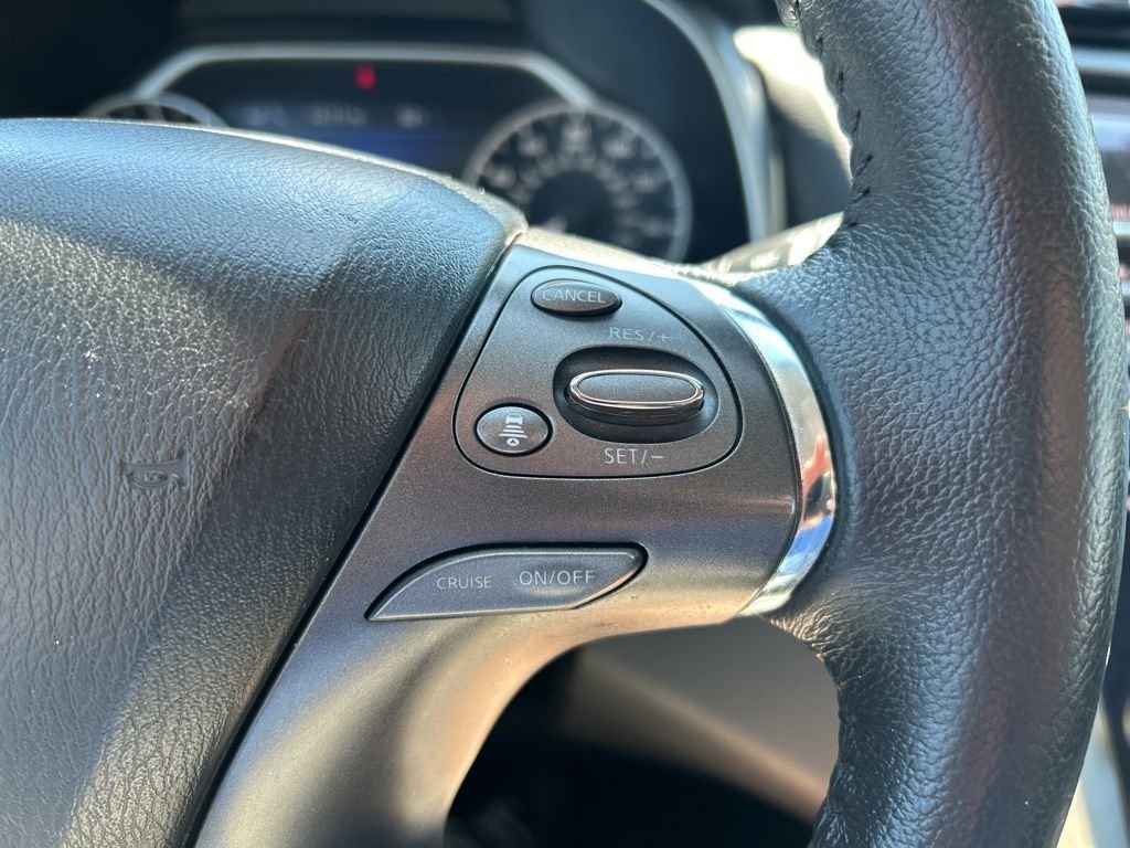 Used 2023 Gray Nissan SV image 28