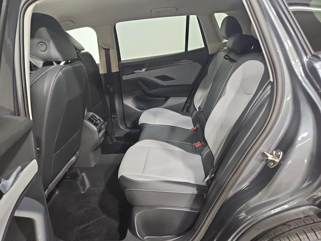 New 2026 Gray Volkswagen 2.0T SE image 23