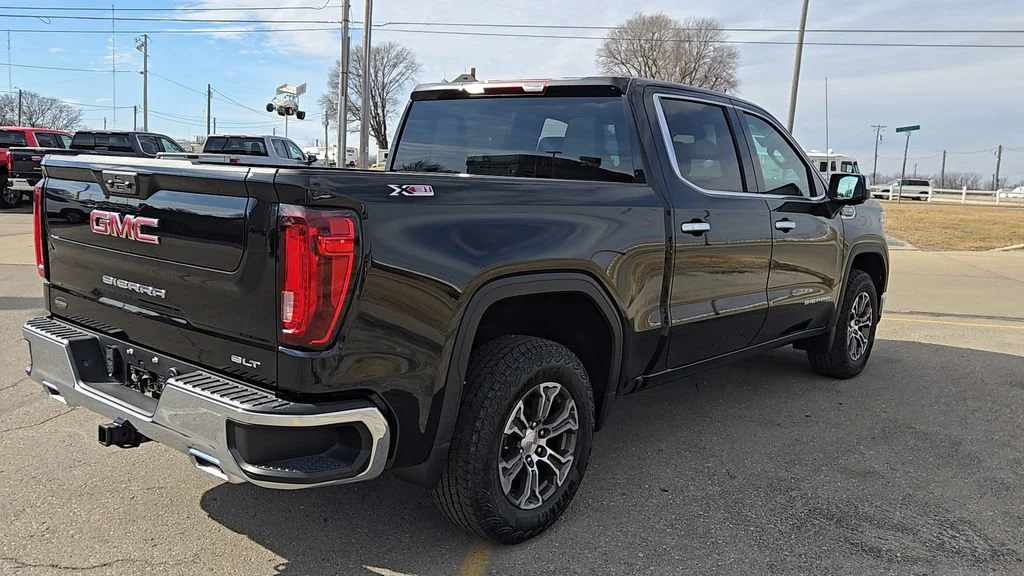 2026 GMC Sierra 1500 SLT - Photo 29