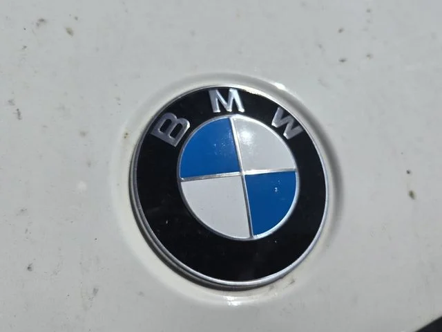 Used 2022 White BMW M550i xDrive image 12