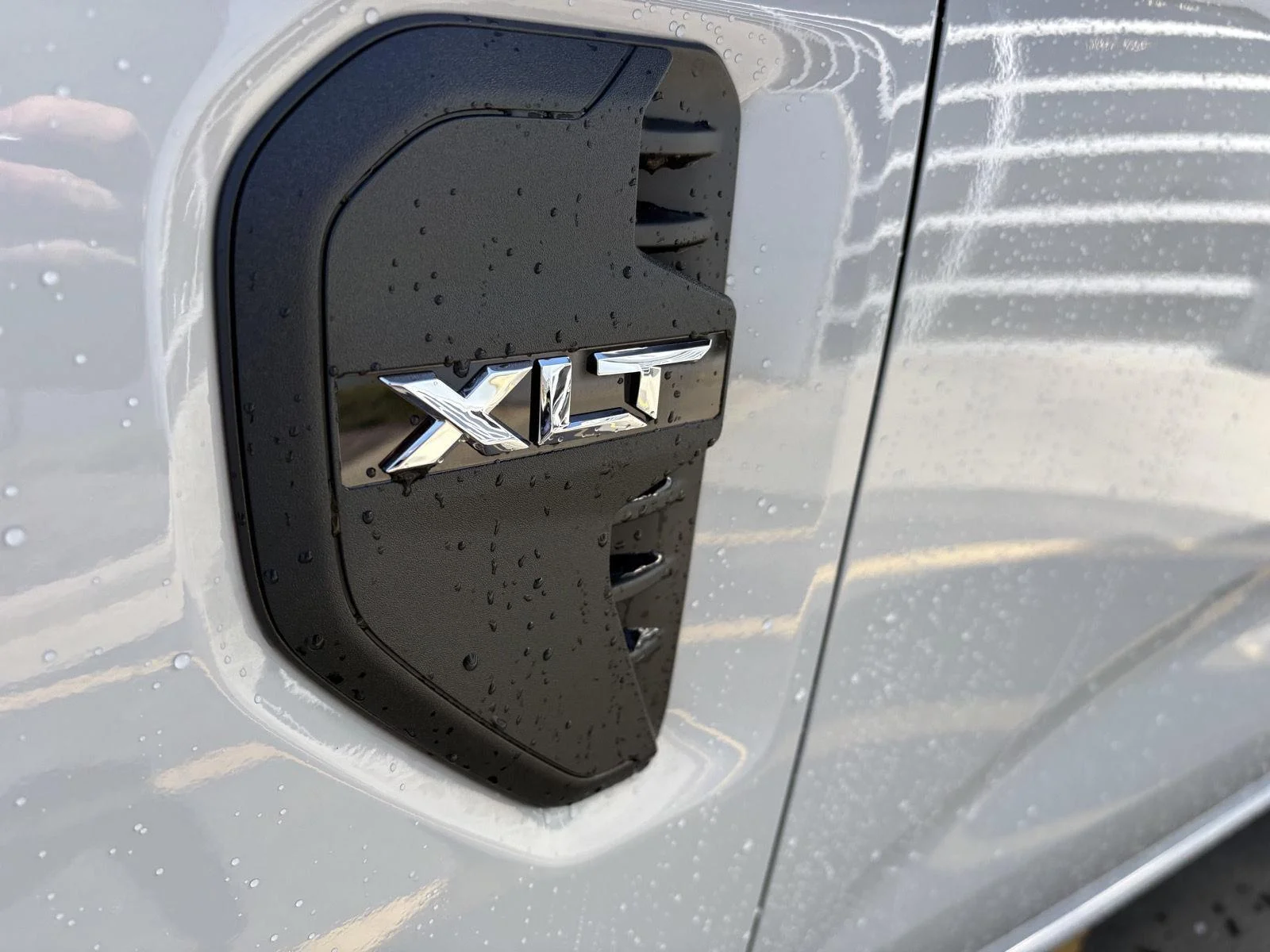 New 2026 Avalanche Ford XLT image 8