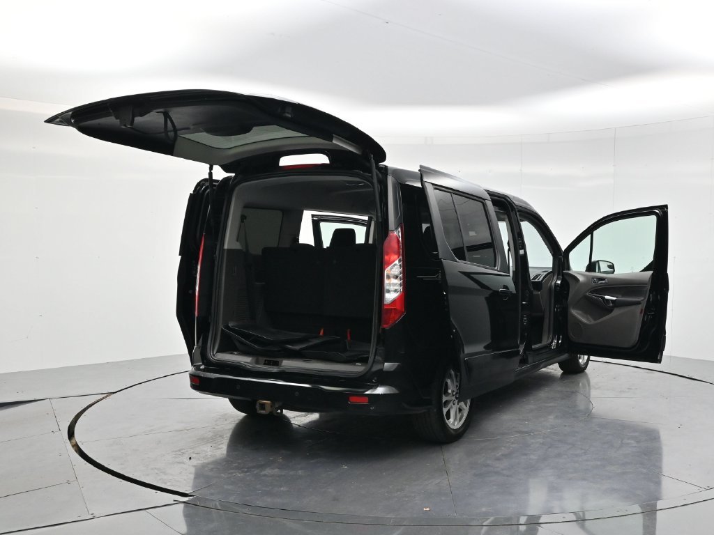 Used 2019 Shadow Black Ford XLT image 56