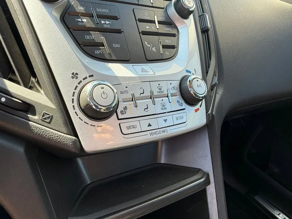 Used 2016 MOSAIC BLACK METALLIC Chevrolet LTZ image 26