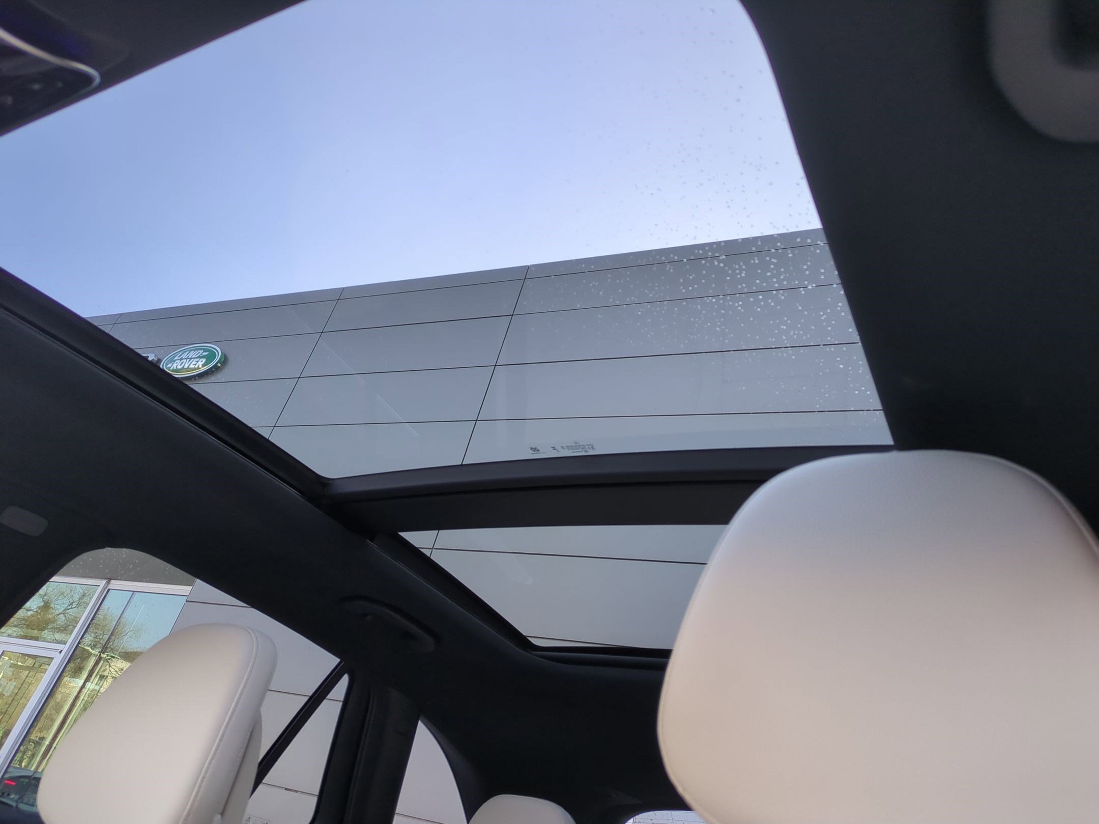 New 2026 Polar White Mercedes-Benz GLC 300 image 14