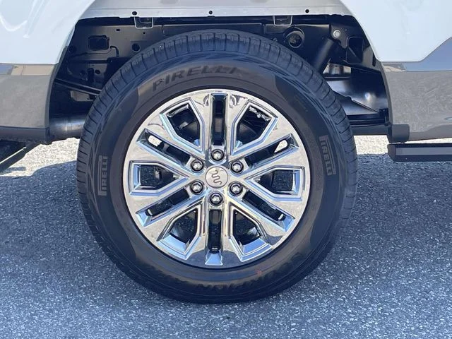New 2026 White Ford King Ranch image 7