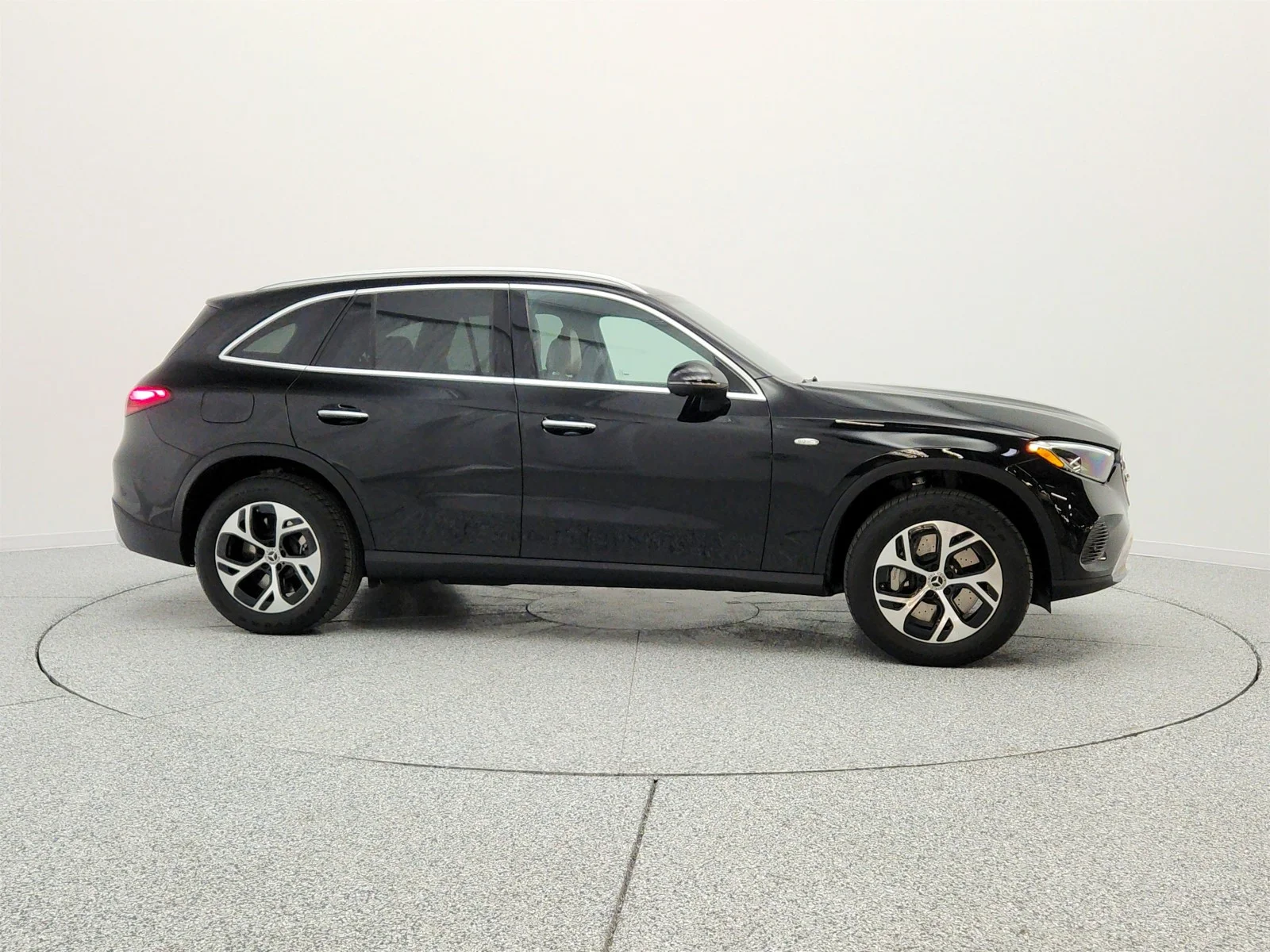 Used 2025 Black Mercedes-Benz GLC 350e 4MATIC® SUV image 4