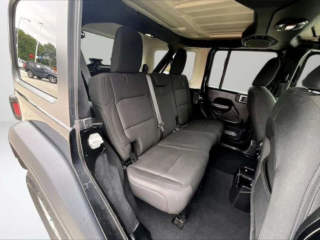 Used 2018 Black Jeep Unlimited Sport S image 26