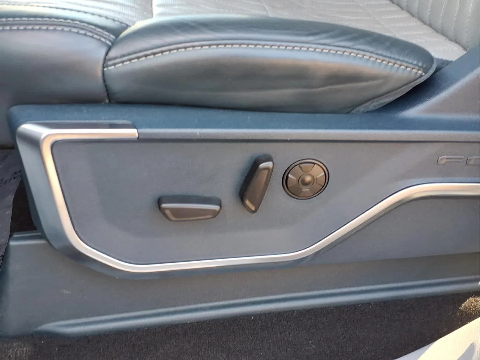 Used 2024 Carbonized Gray Metallic Ford Limited image 21