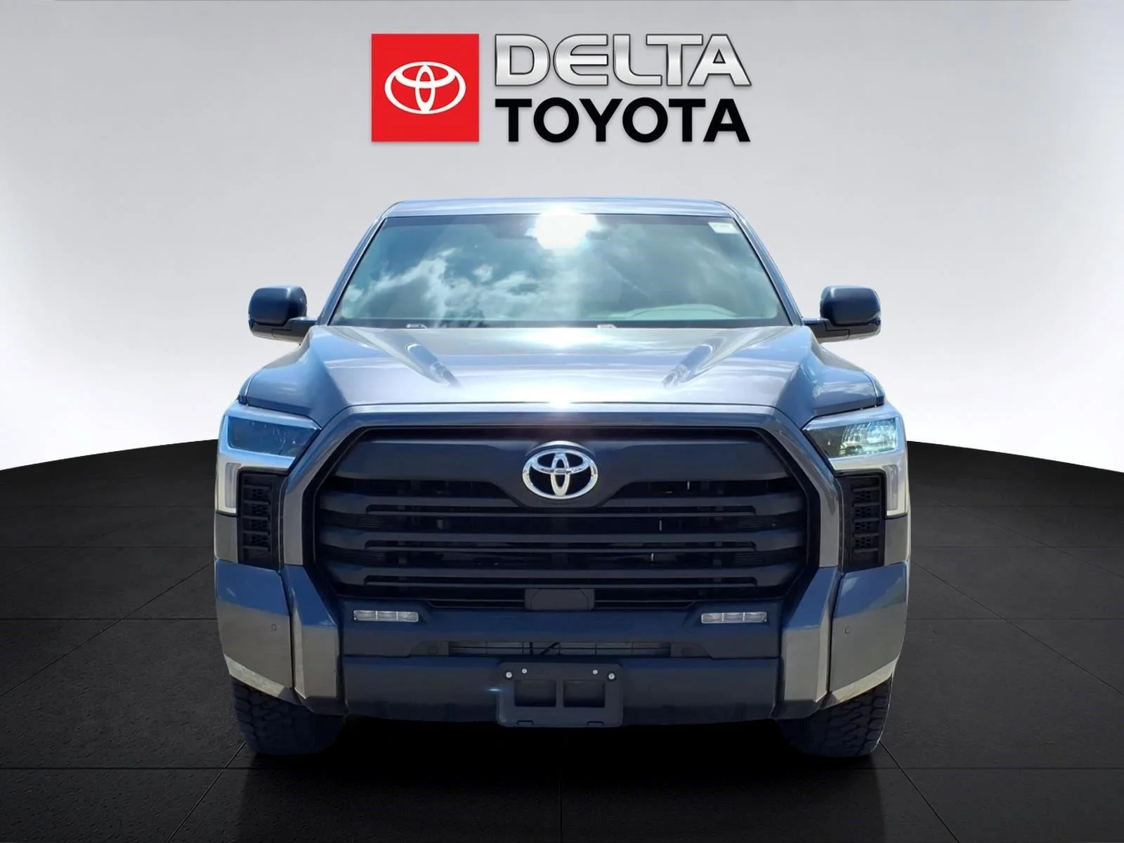 Used 2023 Magnetic Gray Metallic Toyota SR5 image 8