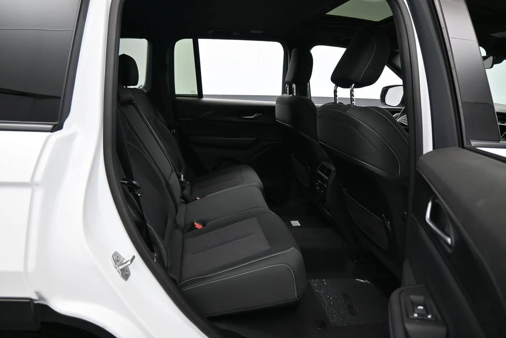 Used 2025 Bright White Clearcoat Jeep Laredo X image 33