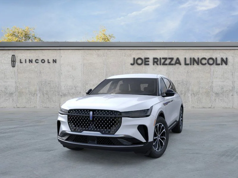 New 2026 White Lincoln Premiere image 2