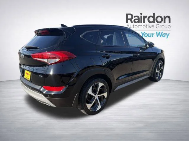 Used 2018 Black Noir Pearl Hyundai Value image 7