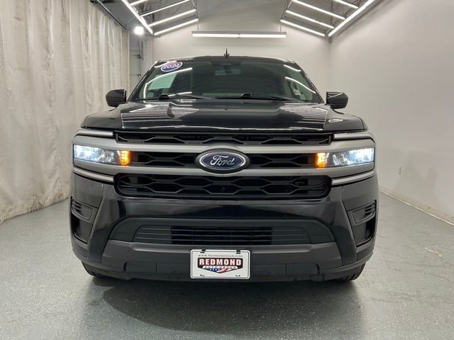 Used 2024 Black Ford XLT image 3