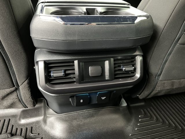 Used 2023 Avalanche Ford XLT image 15