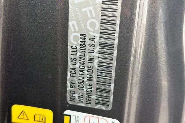 Used 2021 Gray Jeep Sport image 33