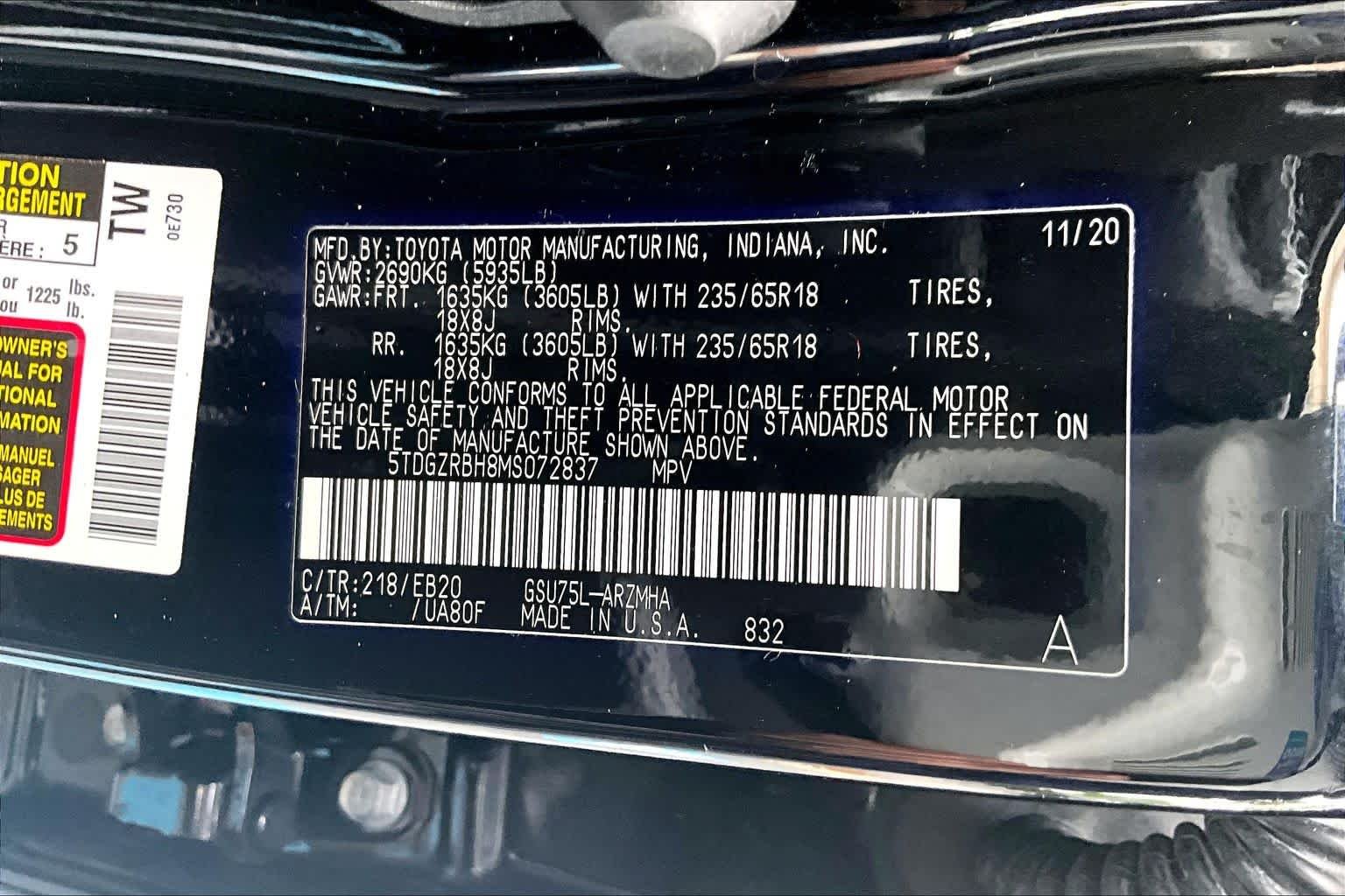 Used 2021 Midnight Black Metallic Toyota XLE image 33