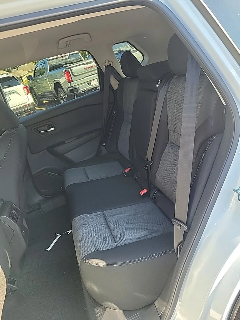 2026 Nissan Rogue SV - Photo 19