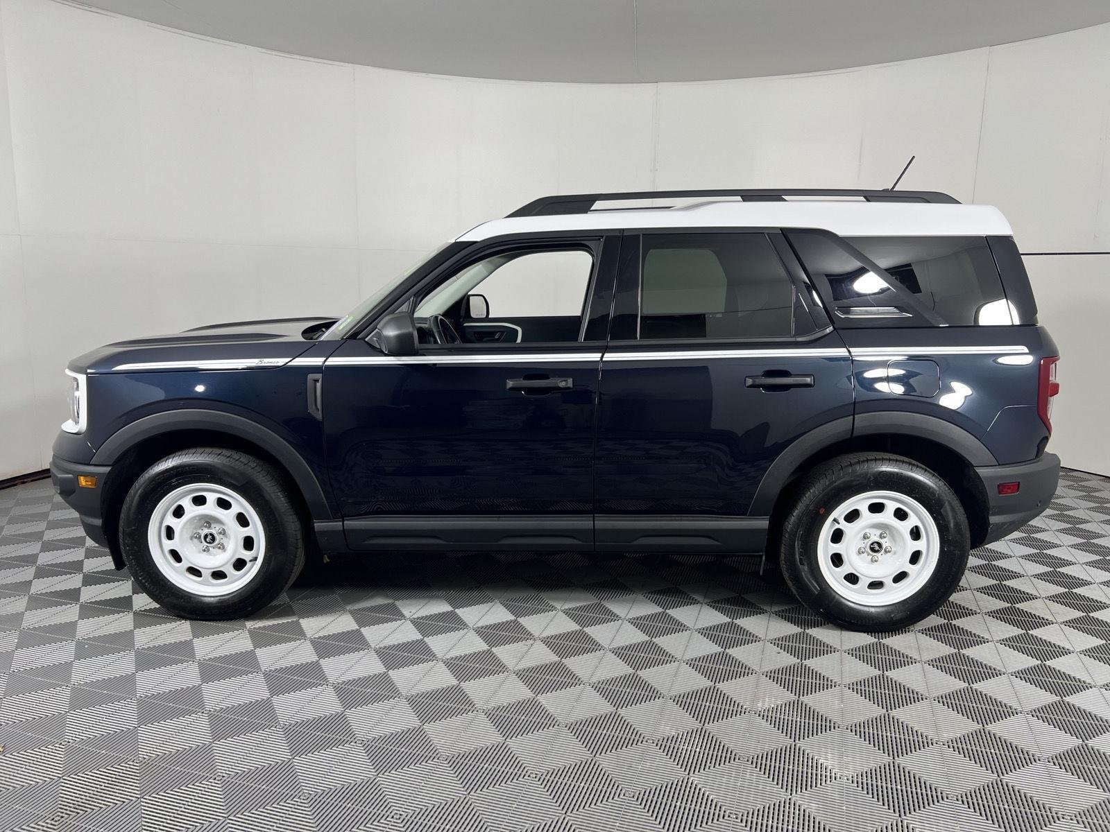 Used 2023 Alto Blue Metallic Tinted Clearcoat Ford Heritage image 7