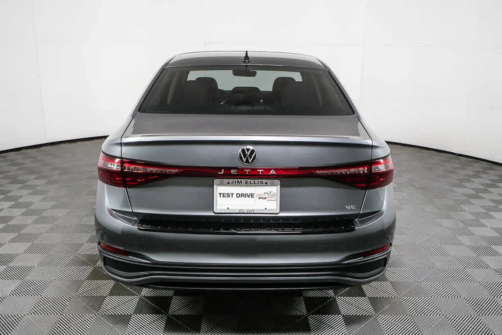 New 2026 Platinum Gray Metallic Volkswagen SE image 27