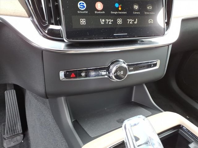 2026 Volvo XC90 Plus - Photo 22