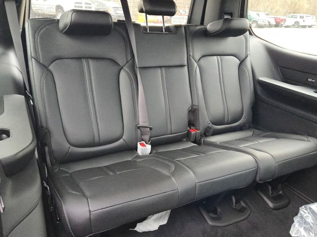 New 2026 High Gloss Black Jeep Limited Altitude image 11