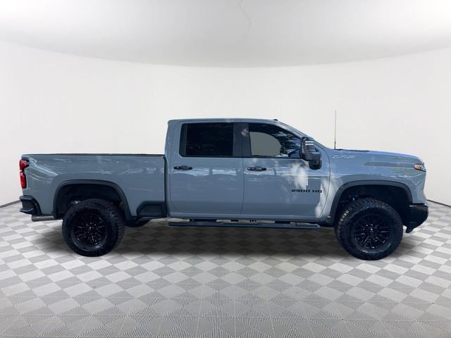 Used 2024 Gray Chevrolet ZR2 image 4