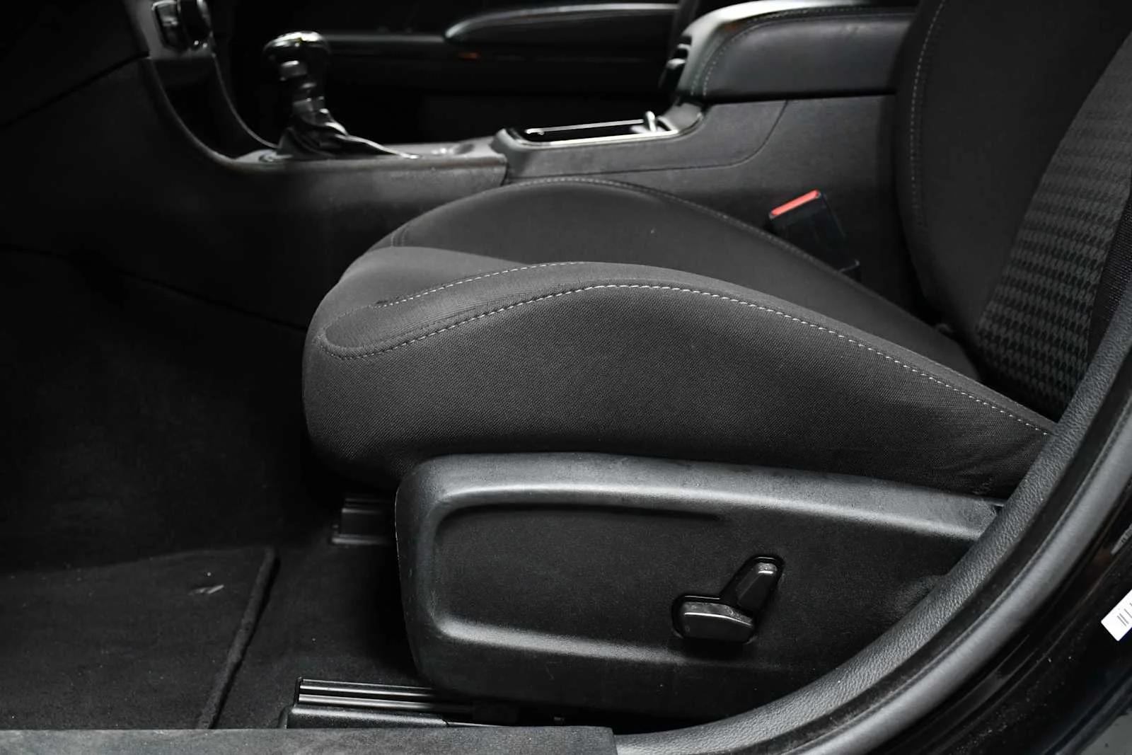 Used 2022 Pitch Black Clearcoat Dodge GT image 13