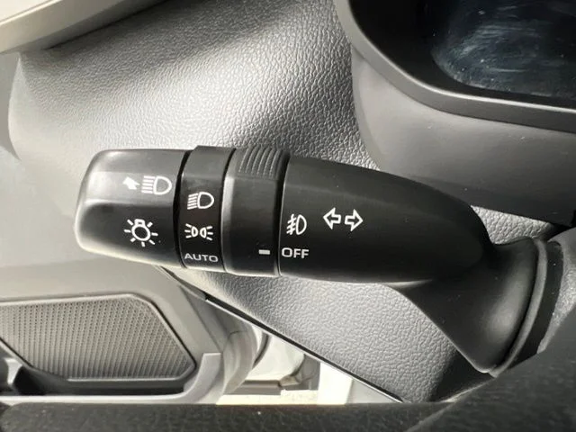 Used 2025 White Toyota Limited image 31