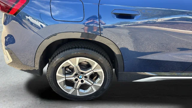 Used 2023 Blue BMW xDrive28i image 47