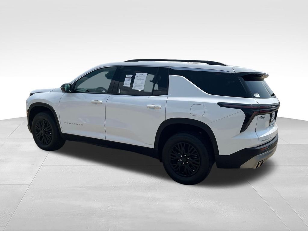 Used 2025 White Chevrolet LT image 3