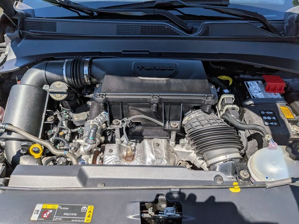 Used 2023 Gray Jeep Limited image 25