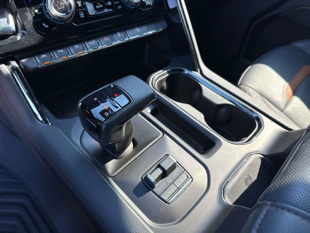 Used 2024 White GMC AT4 image 36