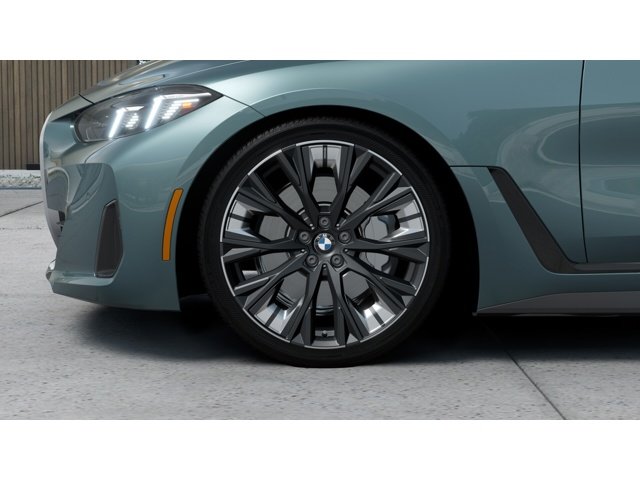 New 2026 Cape York Green Metallic BMW 430i xDrive image 7